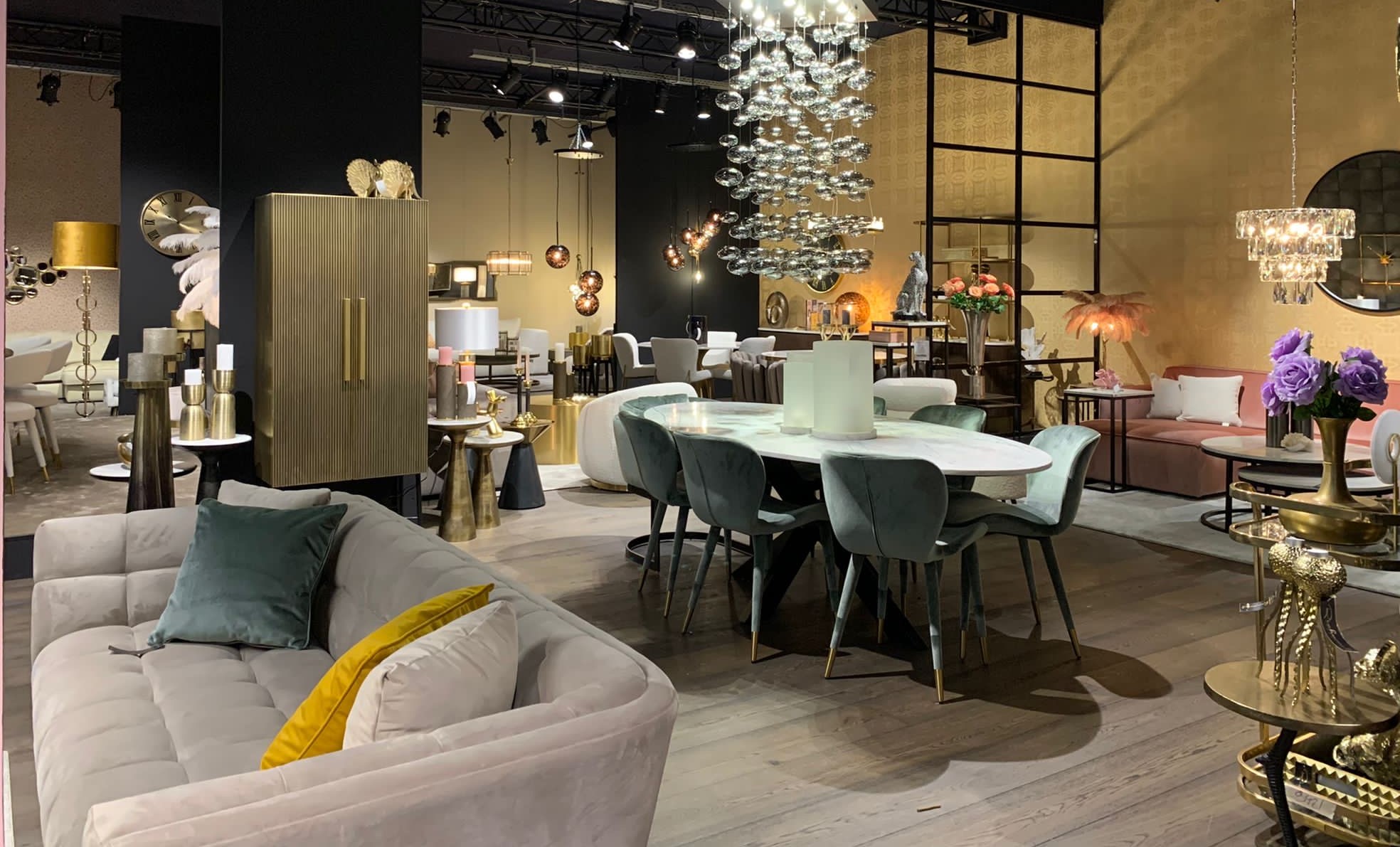 Richmond Interiors UK | Official Distributor & Trade Showroom